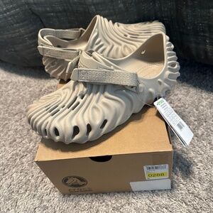 Brand New Men’s Crocs Pollex Clog